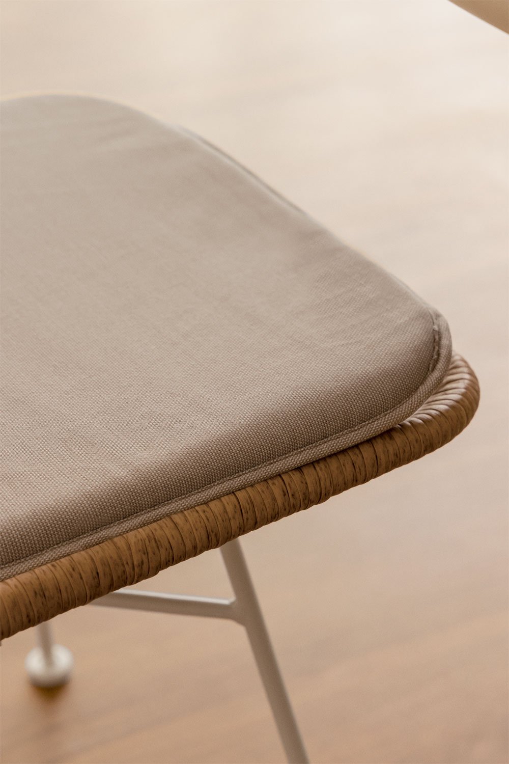 Pack de 4 sillas de comedor en ratán sintético Gouda Natural, imagen de galería 2
