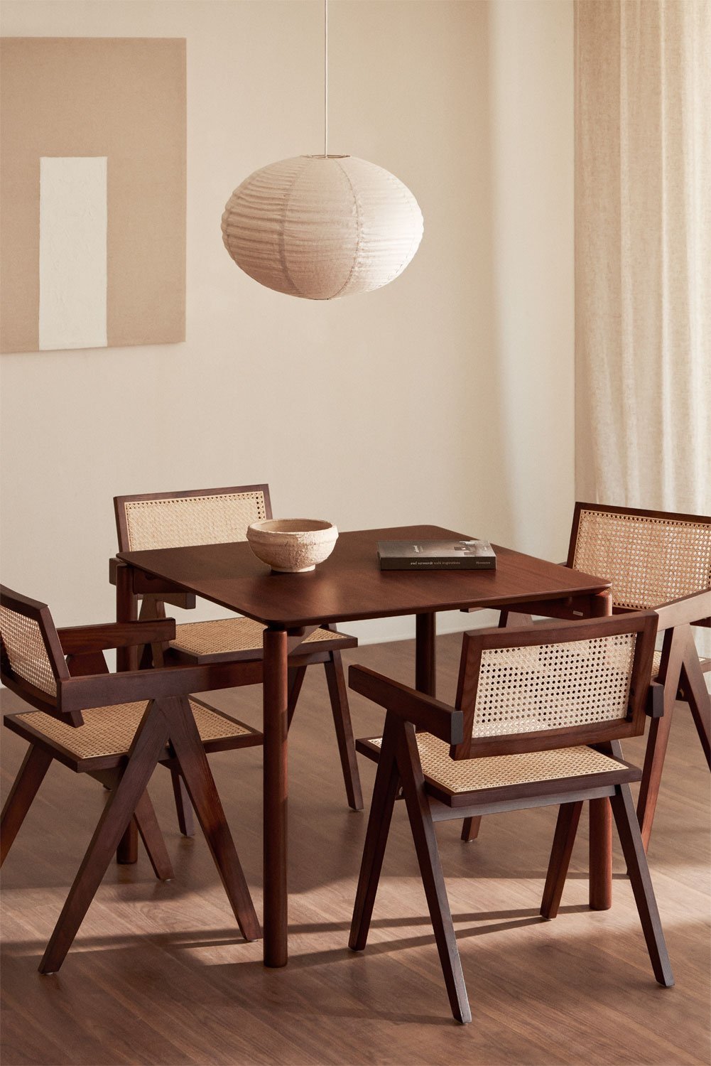 Mesa de comedor en MDF Munden , imagen de galería 1