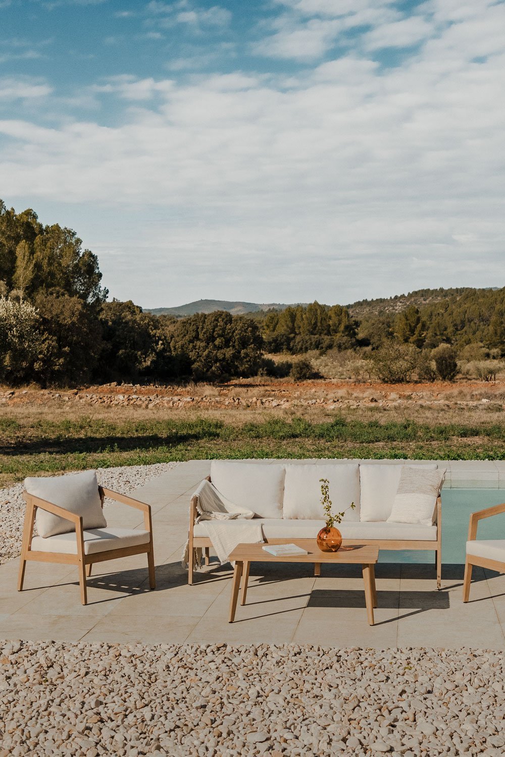 Conjunto de jardín con sofá, 2 sillones y mesa de centro en madera de acacia Kaela, imagen de galería 1