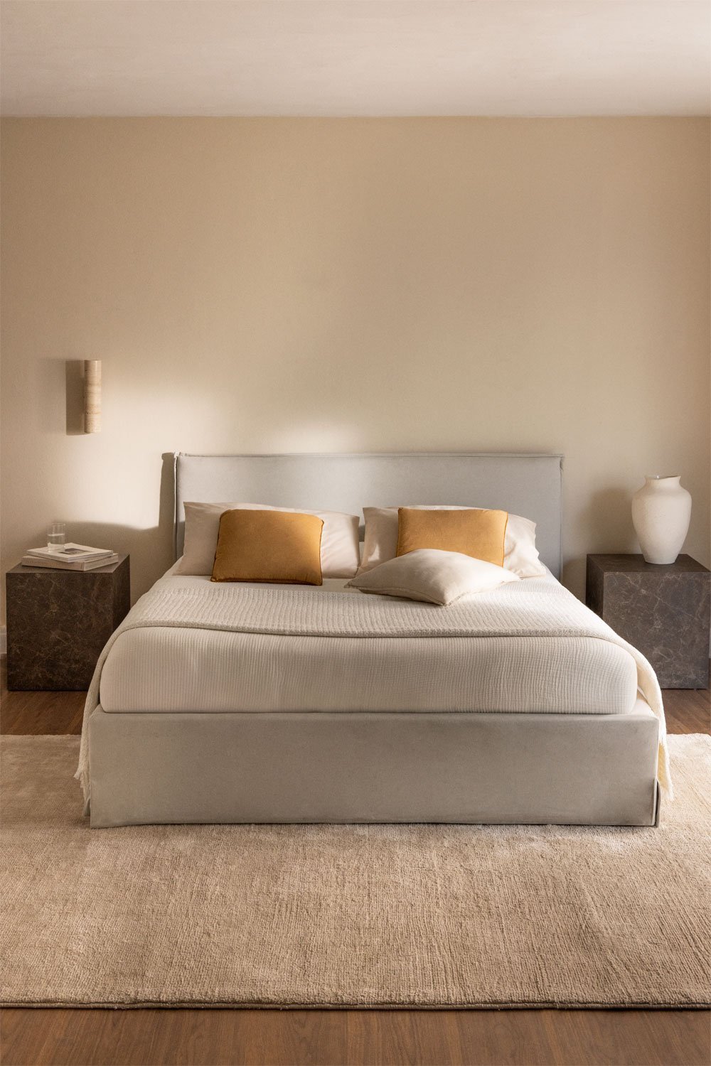 Cama para colchón 140x190 cm con canapé abatible tapizada en tela blanco roto Lorea, imagen de galería 1