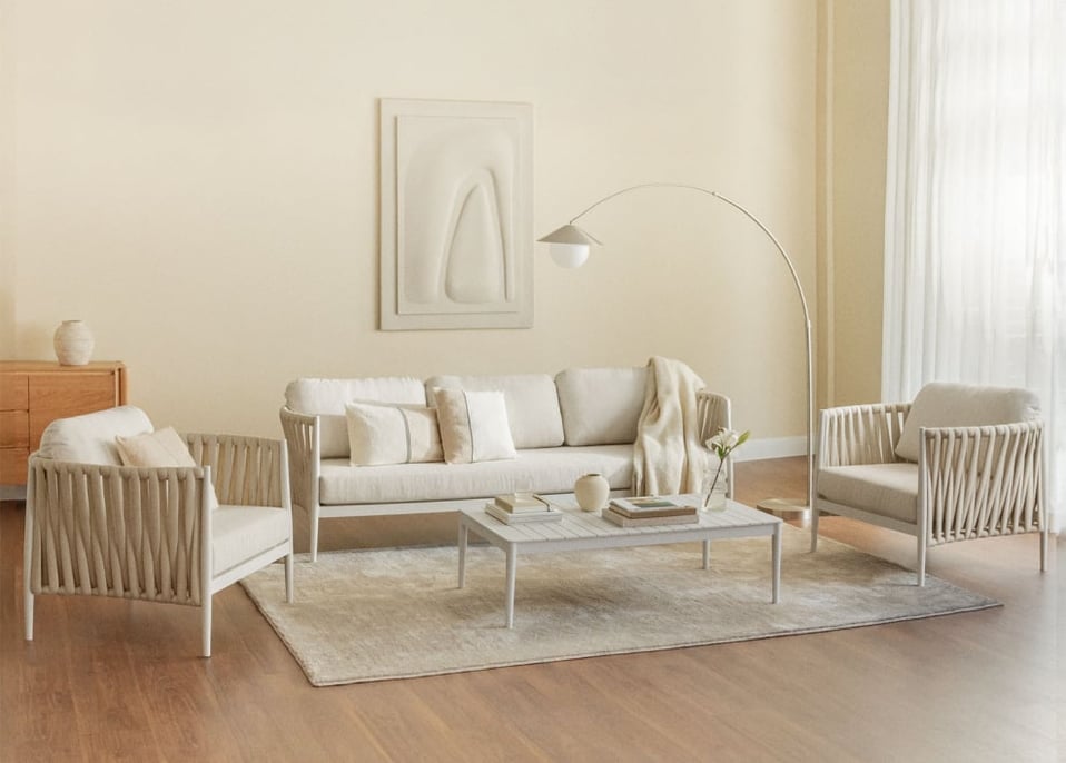 Conjunto de salón con sofá de 3 plazas, mesa de centro rectangular 120x70 cm y 2 sillones en aluminio Sereilen