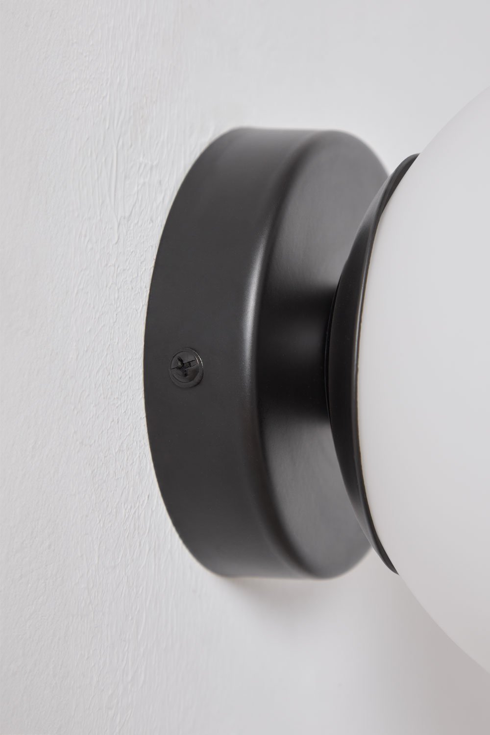 Aplique de pared en acero inoxidable con bola de cristal Uvol Traditional, imagen de galer&iacute;a 4