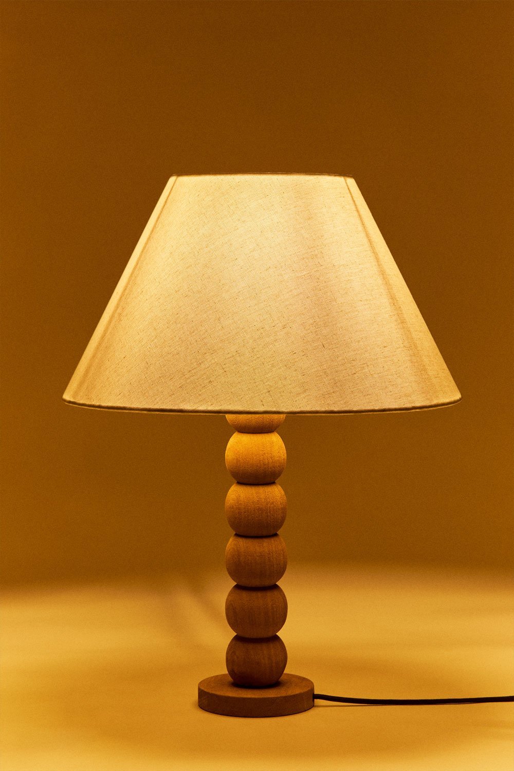 Lámpara de mesa en madera de mango Soler, imagen de galería 2