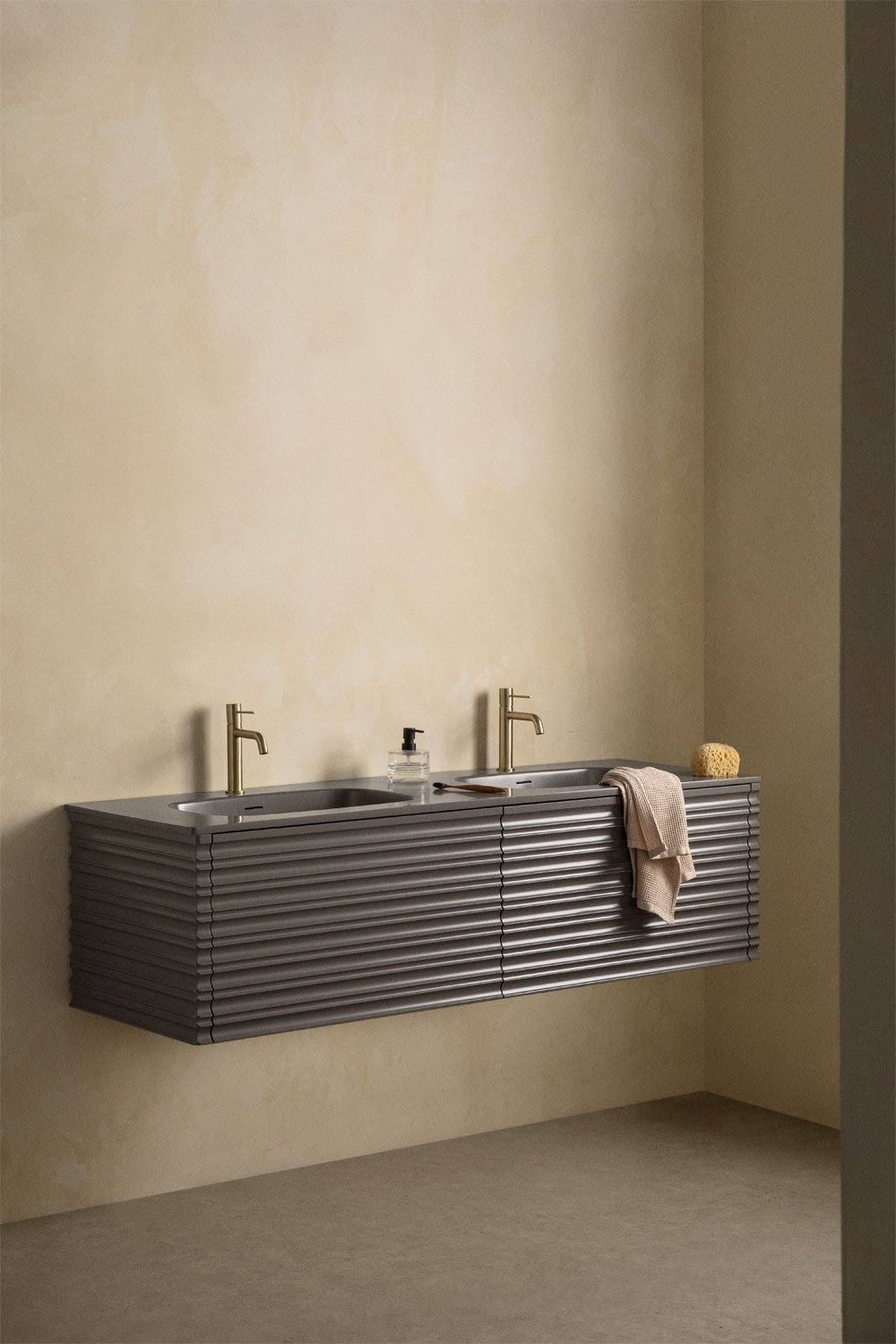 Conjunto de mueble de baño en madera con lavabos integrados Noura, imagen de galería 1