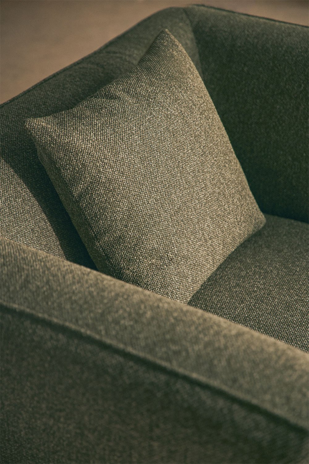 Sillón tapizado Cardea, imagen de galería 2
