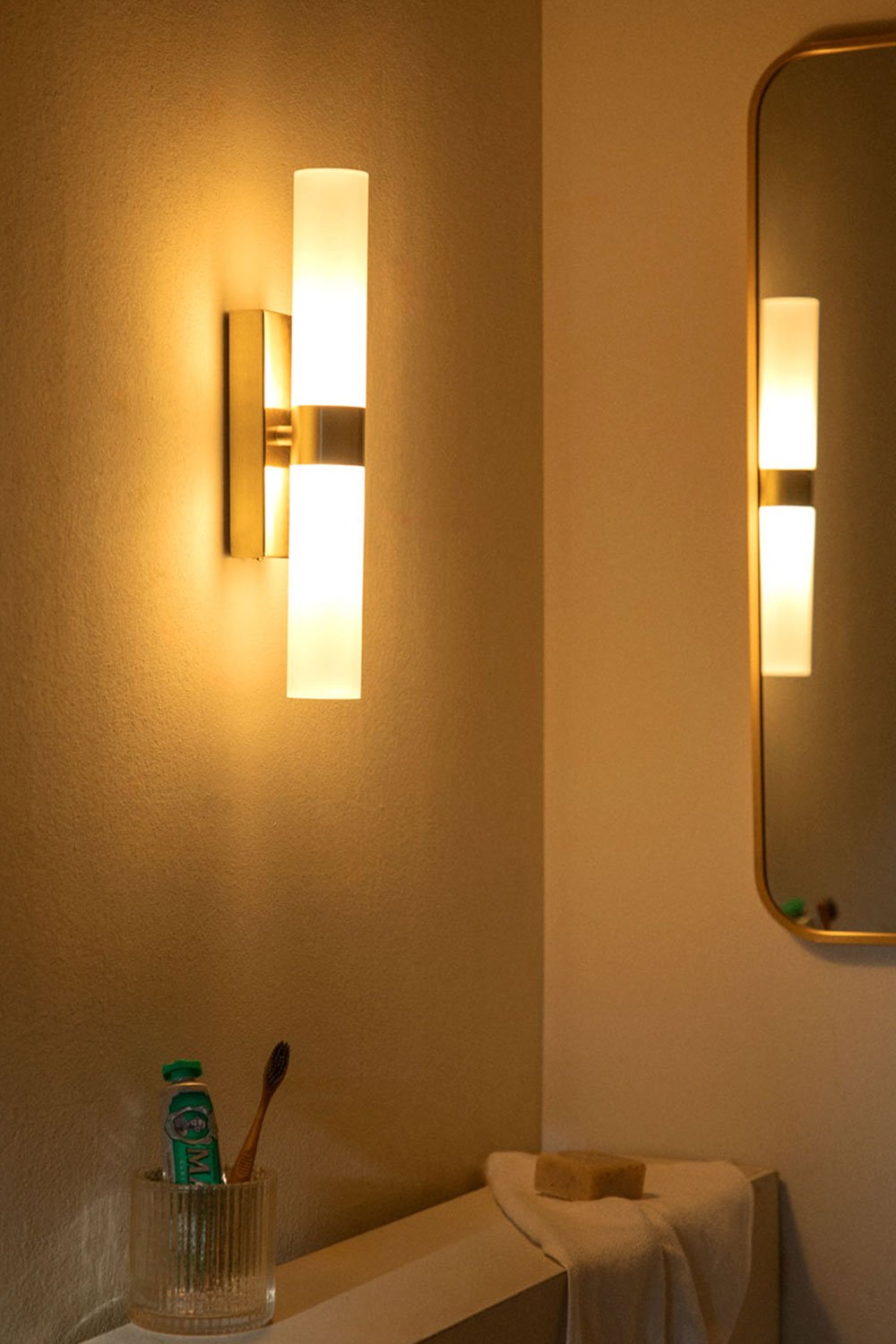 Aplique de pared LED para baño en acero inoxidable Zarivo, imagen de galería 2