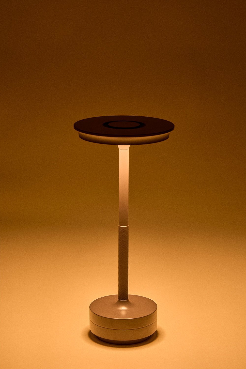 Lámpara de mesa LED inalámbrica Rivkin, imagen de galería 2