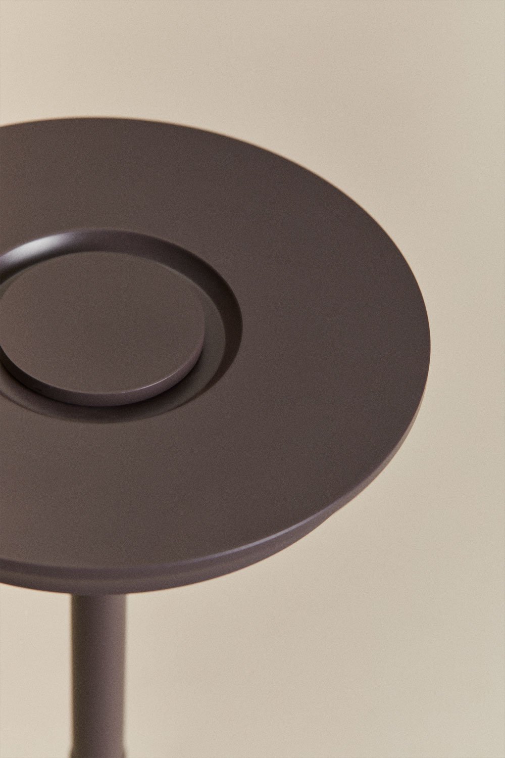 Lámpara de mesa LED inalámbrica Rivkin, imagen de galería 3