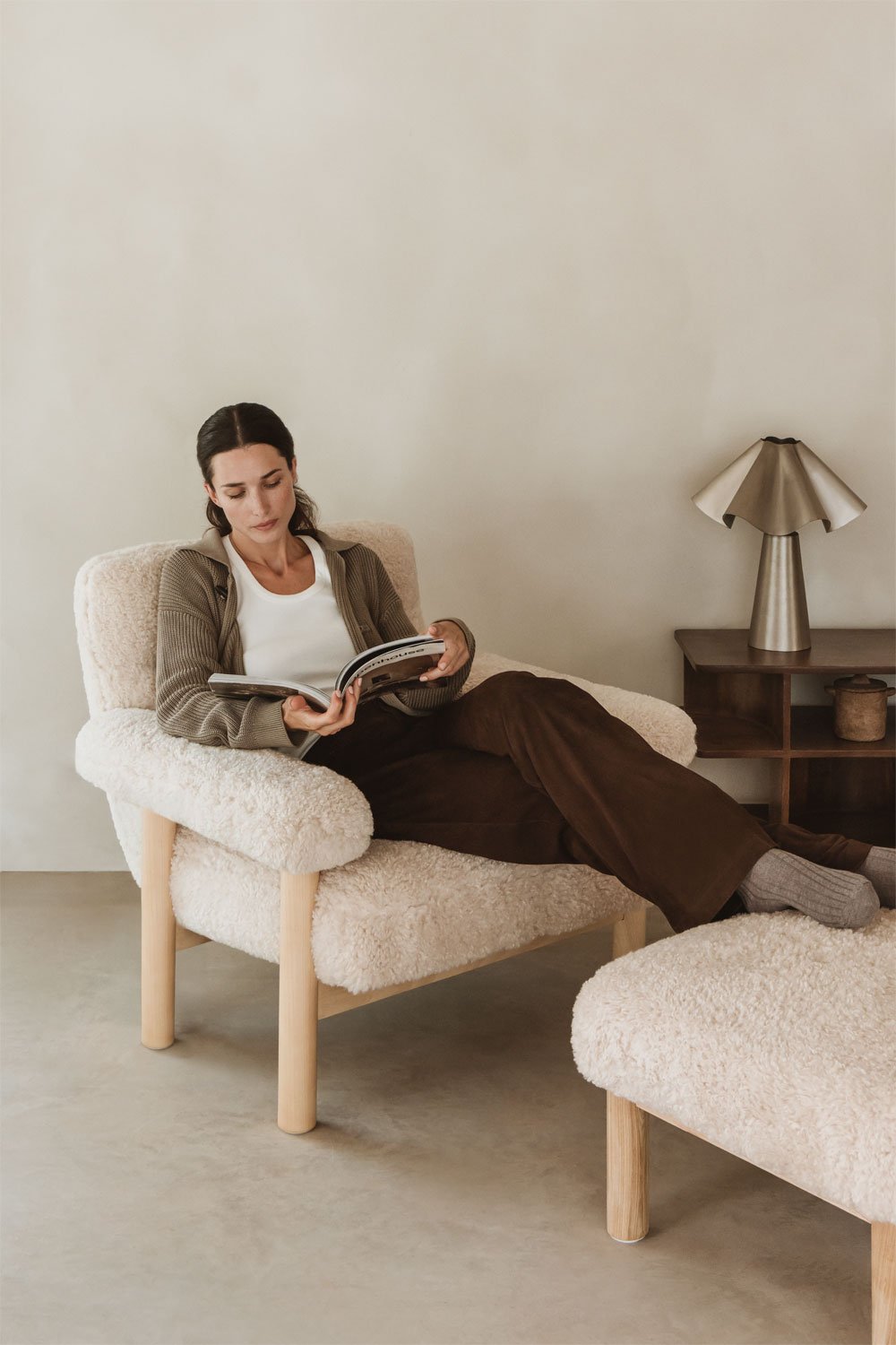 Sillón en madera de fresno tapizado Bernia, imagen de galería 1