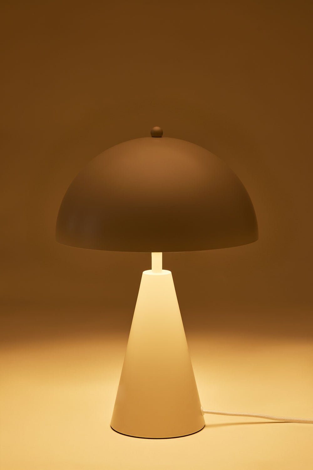 Lámpara de mesa en hierro Jaliya, imagen de galer&iacute;a 4