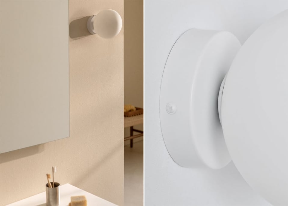 Aplique de pared para baño en acero inoxidable con bola de cristal Uvol Traditional