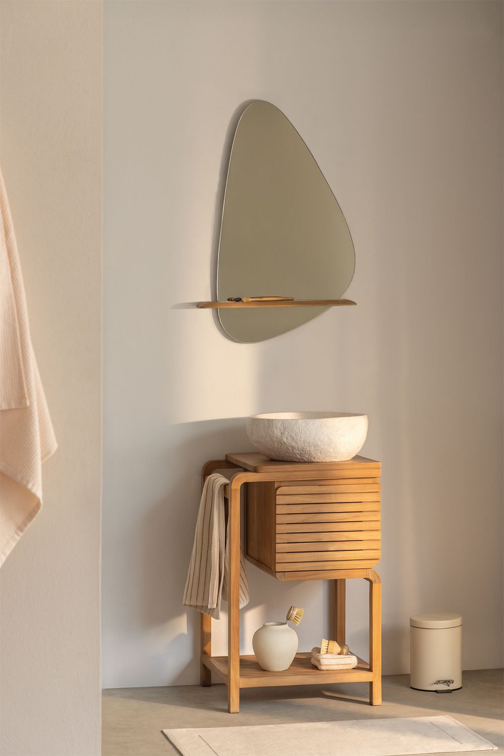 Conjunto de mueble de baño en madera de teca Bradley, imagen de galería 1
