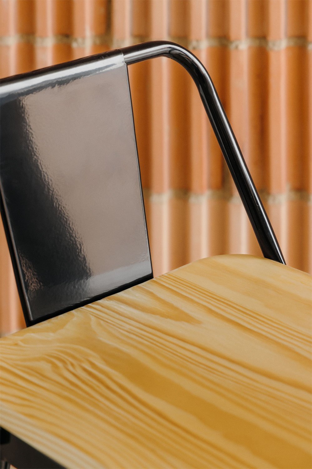 Taburete alto 75 cm con respaldo en acero negro y marrón madera natural Lix, imagen de galería 2
