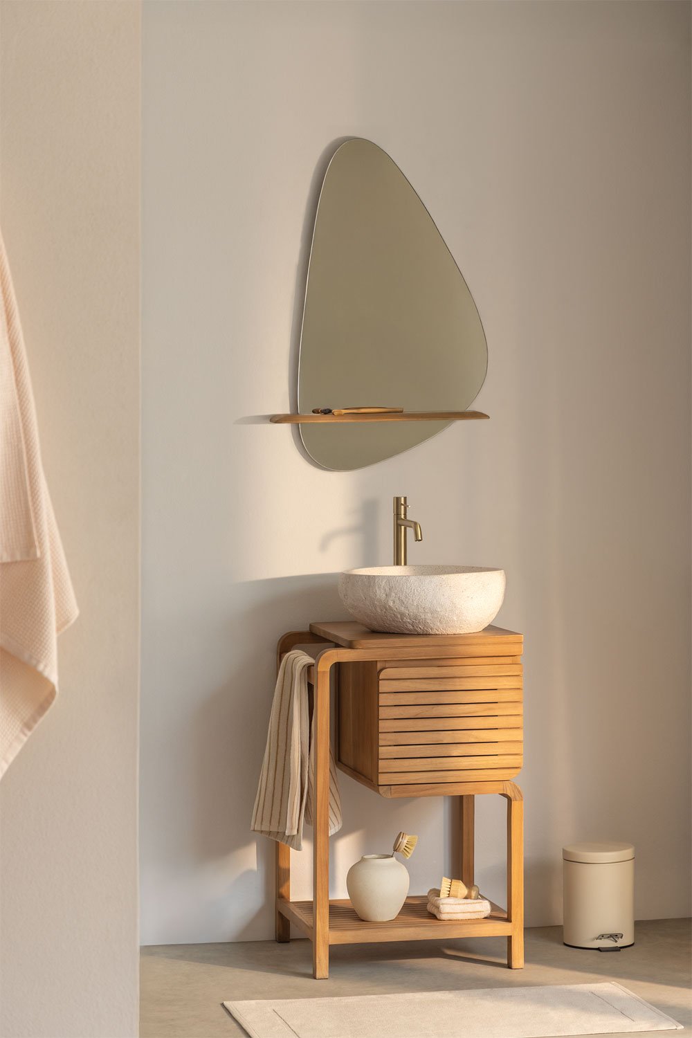 Conjunto de mueble de baño en madera de teca Bradley, imagen de galería 1
