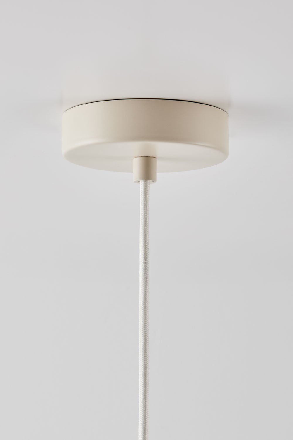 Lámpara de techo colgante Ø12 cm en hierro con bola de cristal Uvol  , imagen de galer&iacute;a 7