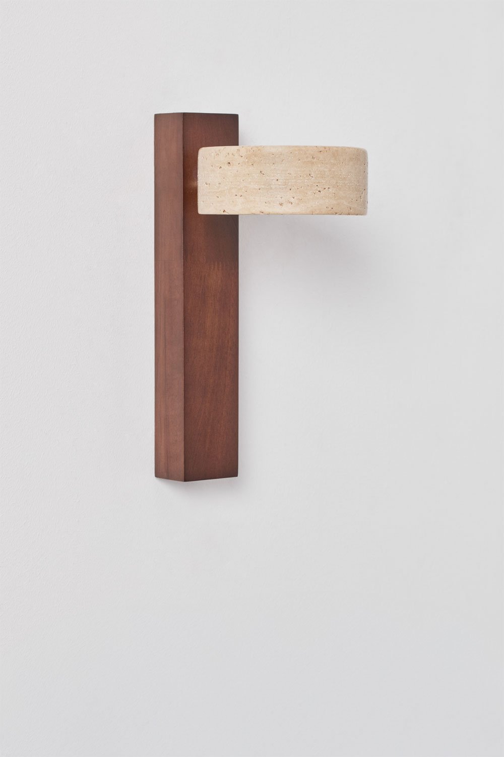 Aplique de pared LED en madera y travertino Davise, imagen de galería 1
