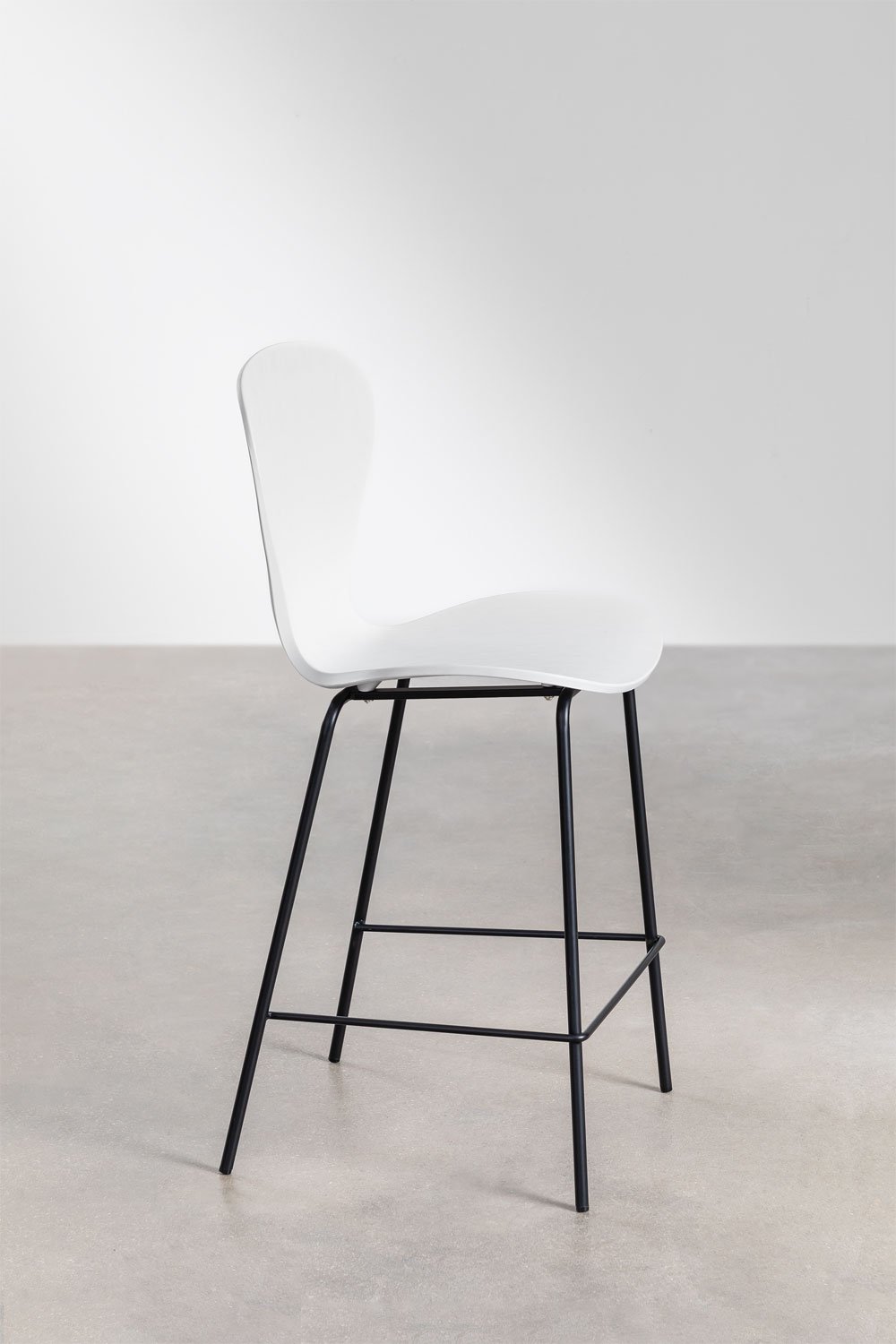 Taburete alto 65 cm blanco y patas en hierro negro Uit, imagen de galería 2
