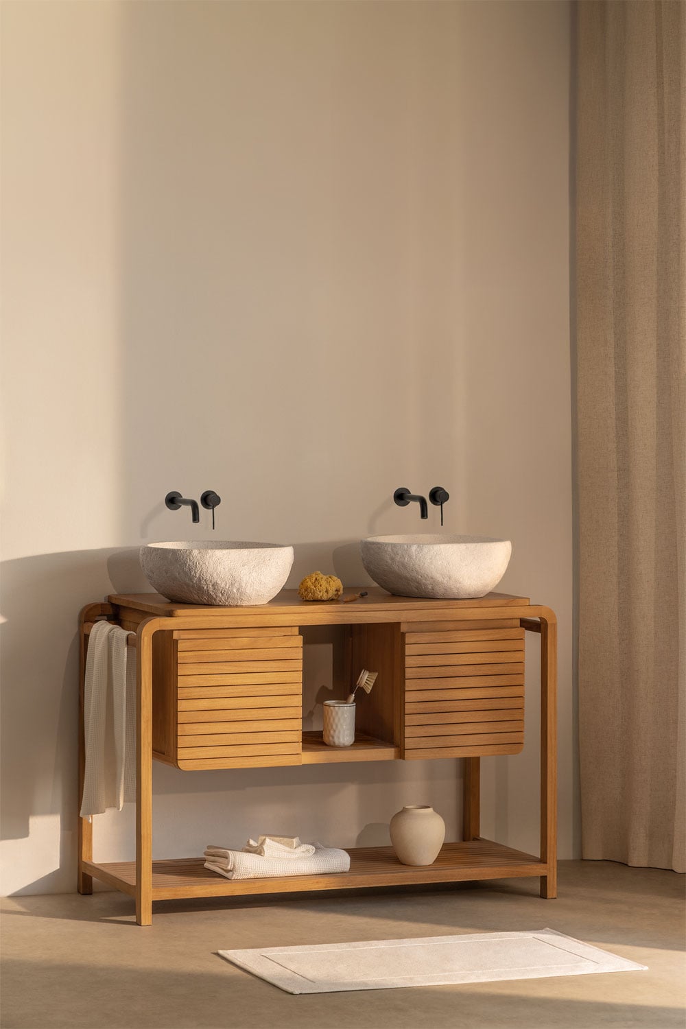 Conjunto de mueble de baño en madera de teca Bradley, imagen de galer&iacute;a 1