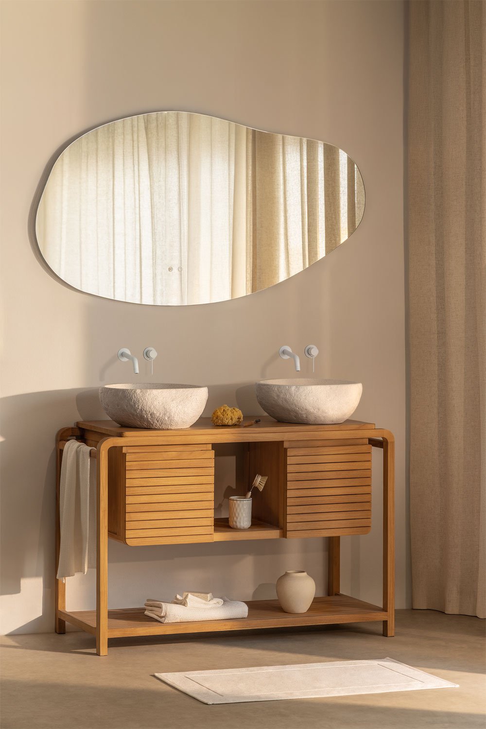 Conjunto de mueble de baño en madera de teca Bradley, imagen de galer&iacute;a 1