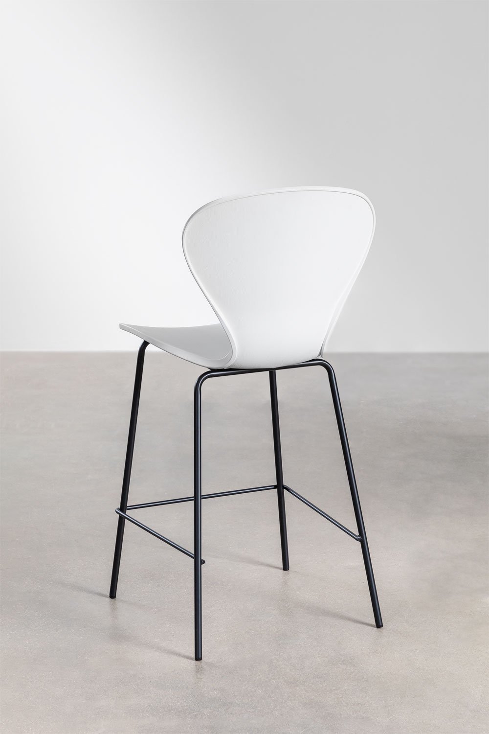 Pack de 2 taburetes altos 65 cm blanco y patas en hierro negro Uit, imagen de galer&iacute;a 3