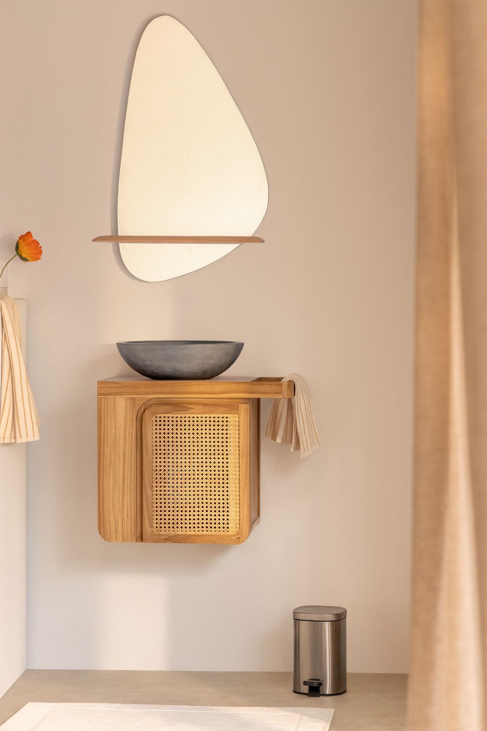 Conjunto de mueble de baño suspendido en madera de teca Georgy, imagen de galería 1