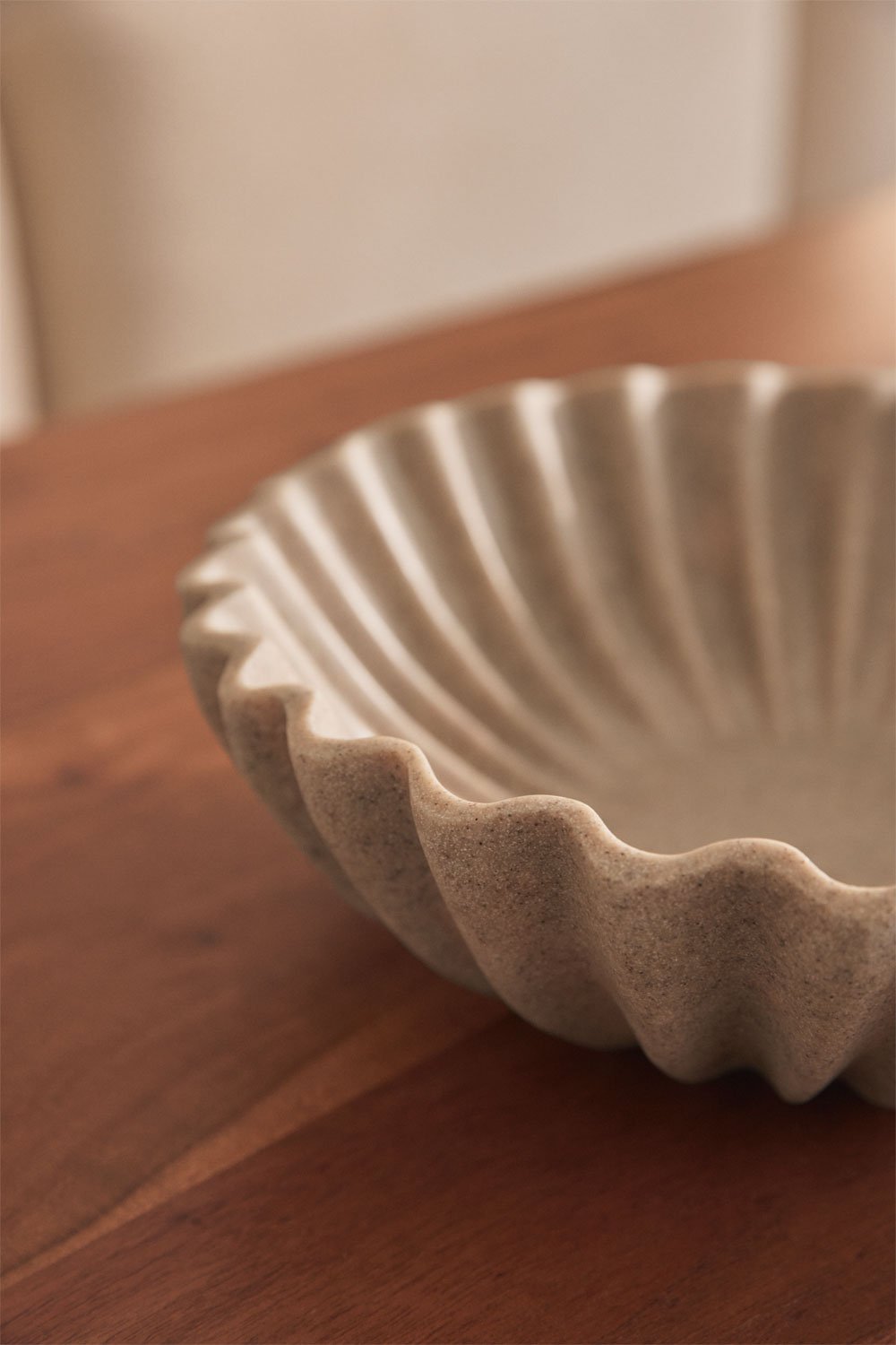 Cuenco decorativo Ø25 cm en resina Avelin, imagen de galería 2
