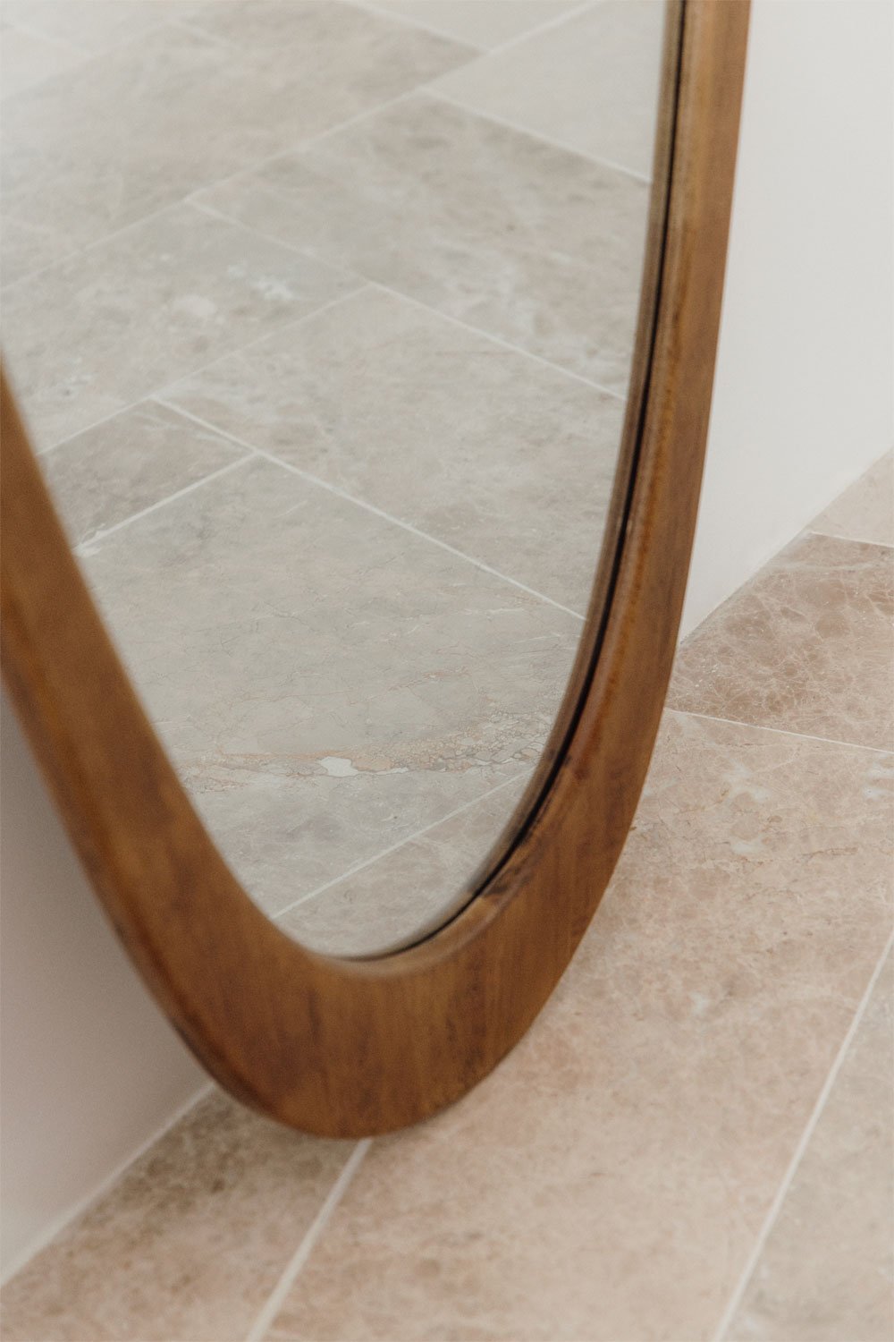 Espejo de pared en madera de roble Arbidel, imagen de galería 2