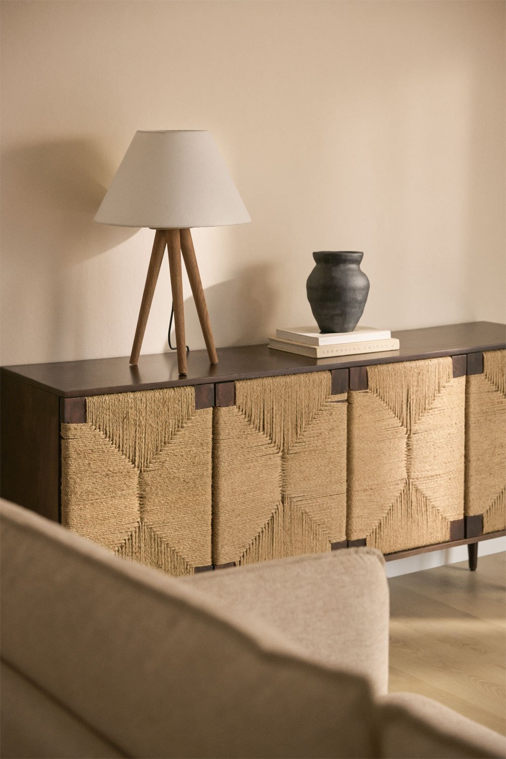 Lámpara de mesa en madera de mango Simona, imagen de galer&iacute;a 1