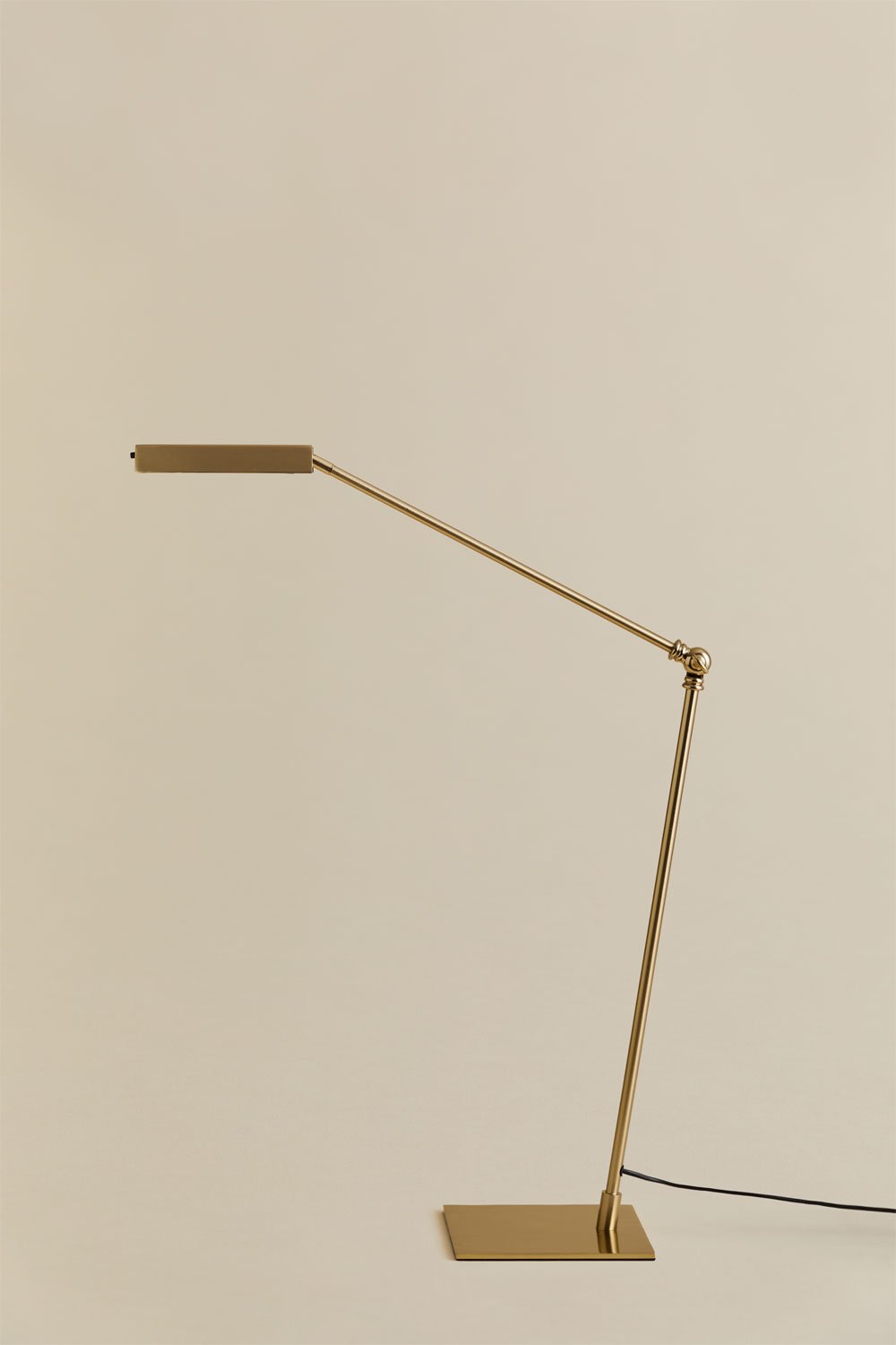 Lámpara de mesa LED en hierro Valtyn, imagen de galería 2