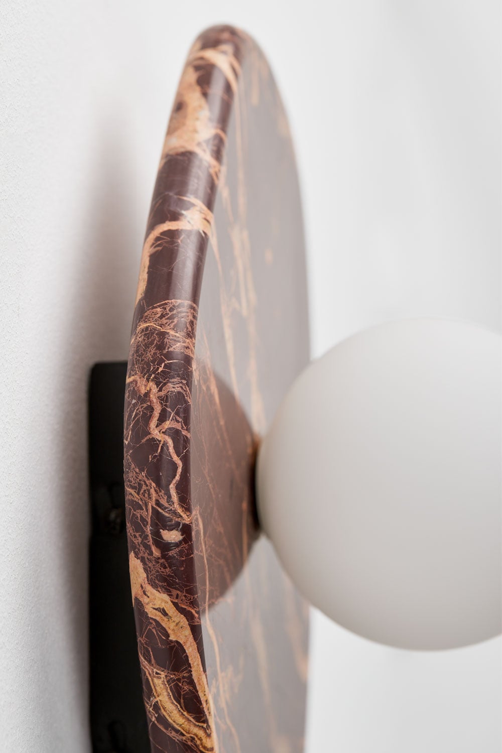 Aplique de pared en mármol con bola de cristal Conklin , imagen de galer&iacute;a 5