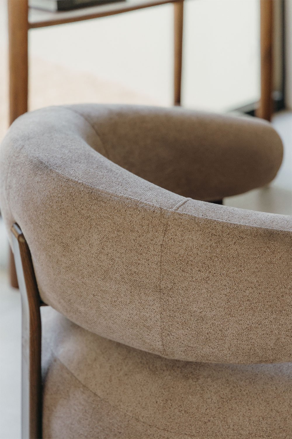 Sillón en tela chenilla y hierro Jolie, imagen de galería 2