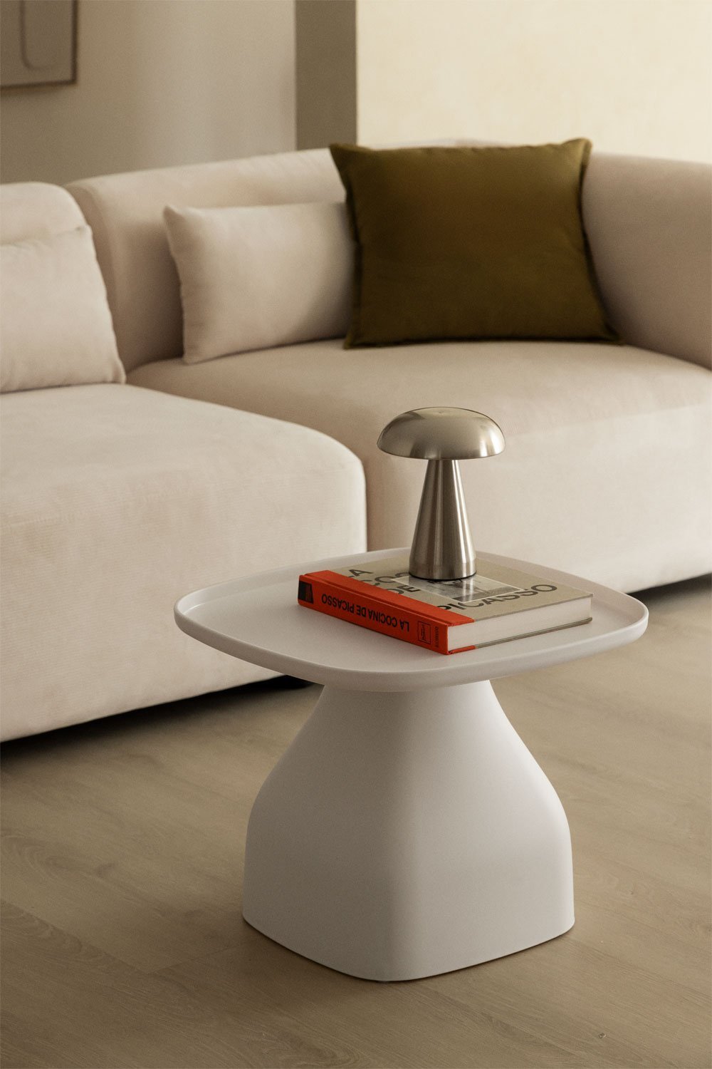 Mesa auxiliar cuadrada 50x50 cm en polipropileno Jubarri , imagen de galería 1