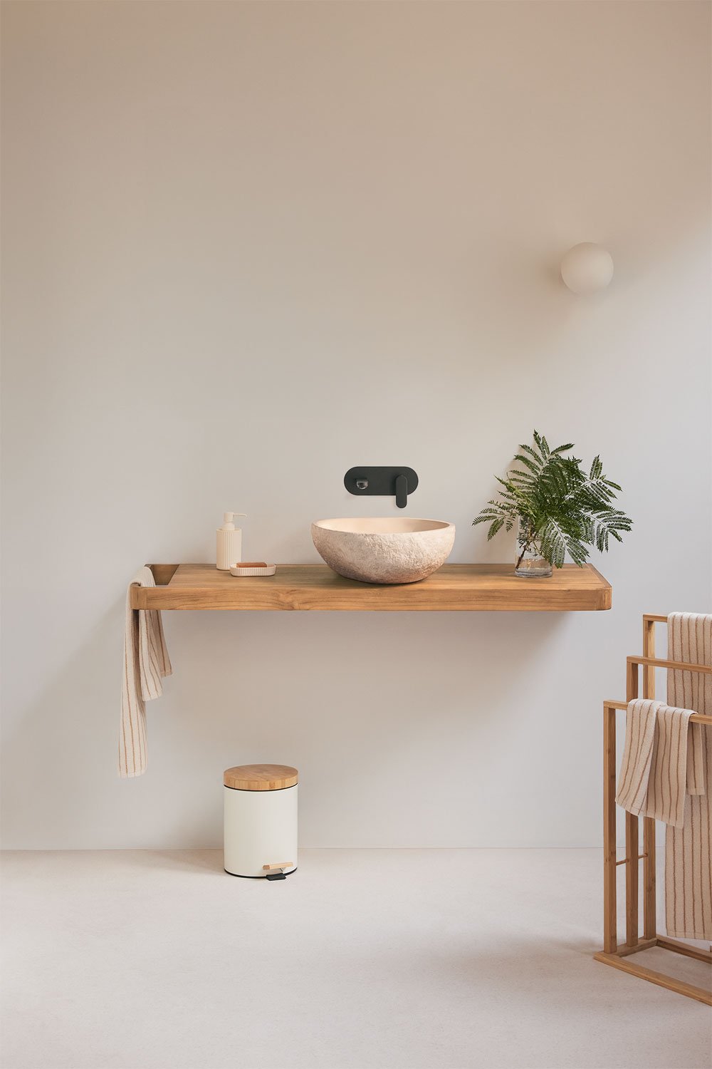 Conjunto de mueble de baño 130x45 cm suspendido en madera de teca Neill, imagen de galer&iacute;a 1