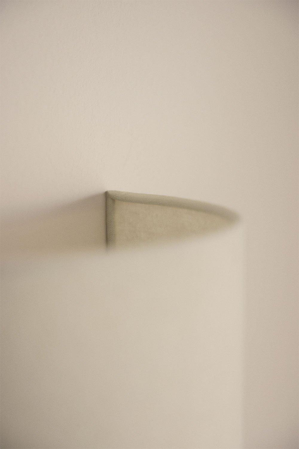 Aplique de pared en lino Kiraz, imagen de galería 2