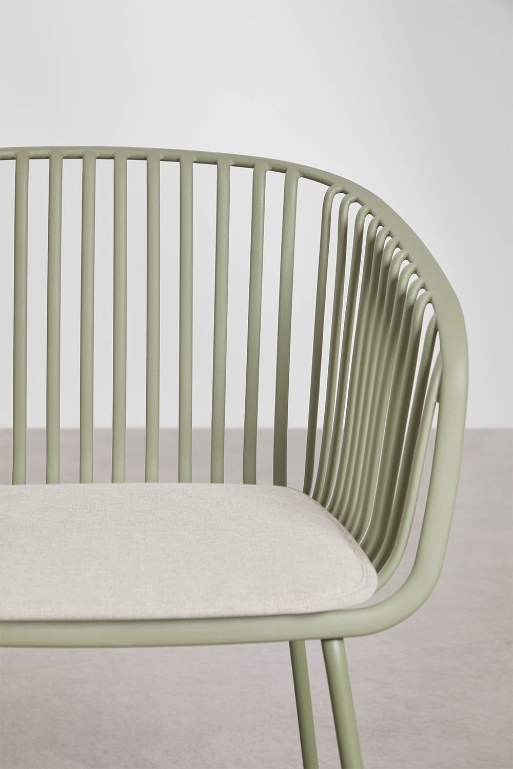 Silla de comedor con reposabrazos en acero y polipropileno Aradina, imagen de galer&iacute;a 4