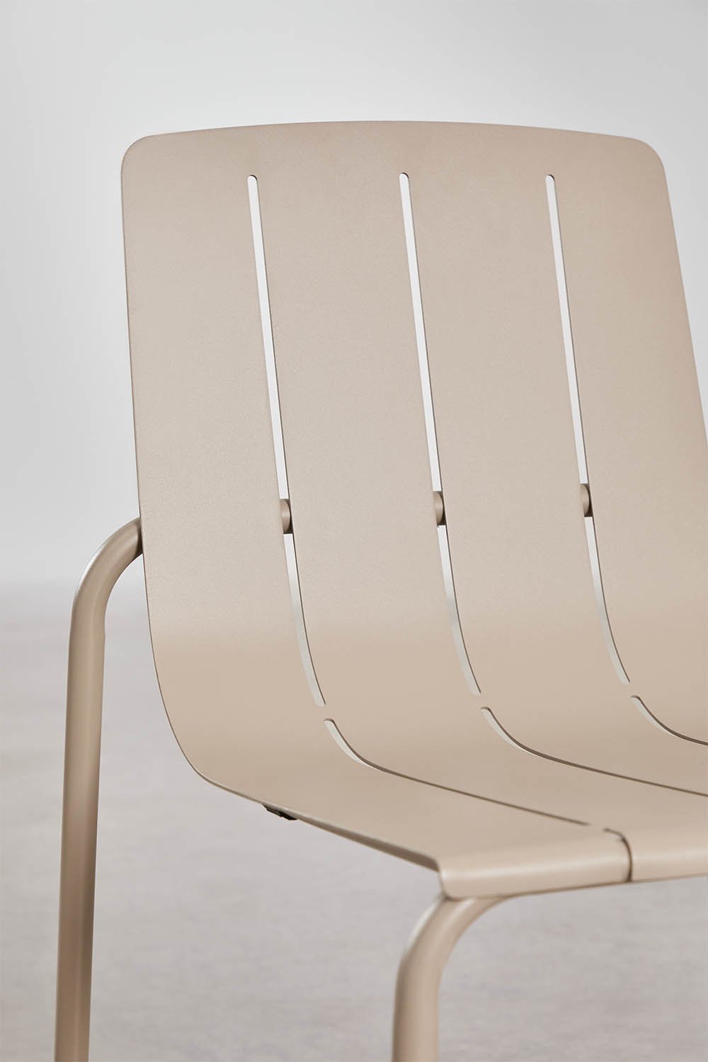 Silla de jardín apilable en acero Isoria , imagen de galería 4