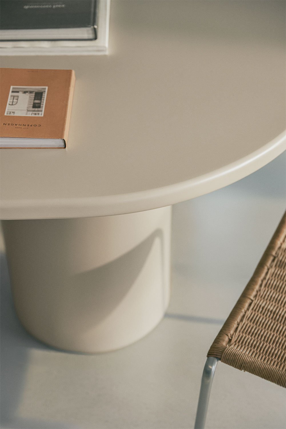 Mesa de comedor ovalada 200x100 cm en MDF Rodeo, imagen de galería 2