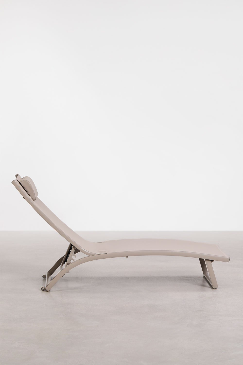 Tumbona reclinable en aluminio con cojín Dulem , imagen de galer&iacute;a 2