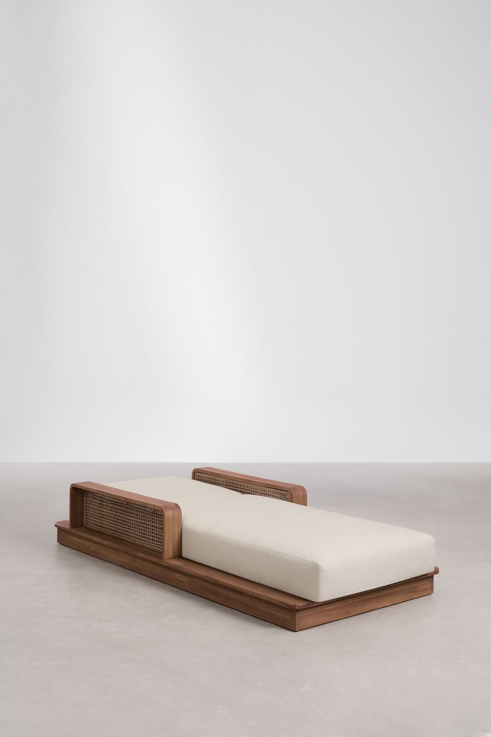 Tumbona en madera de acacia Noira, imagen de galer&iacute;a 2