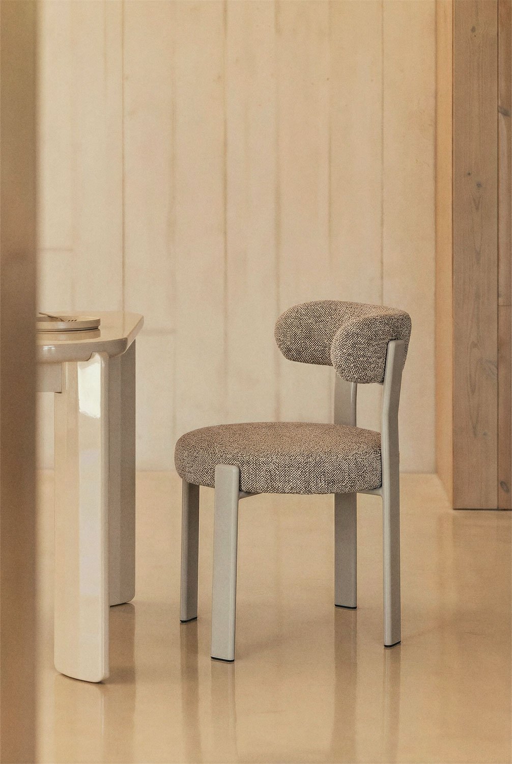 Pack de 4 sillas de comedor tapizadas y en hierro Jolie, imagen de galer&iacute;a 1