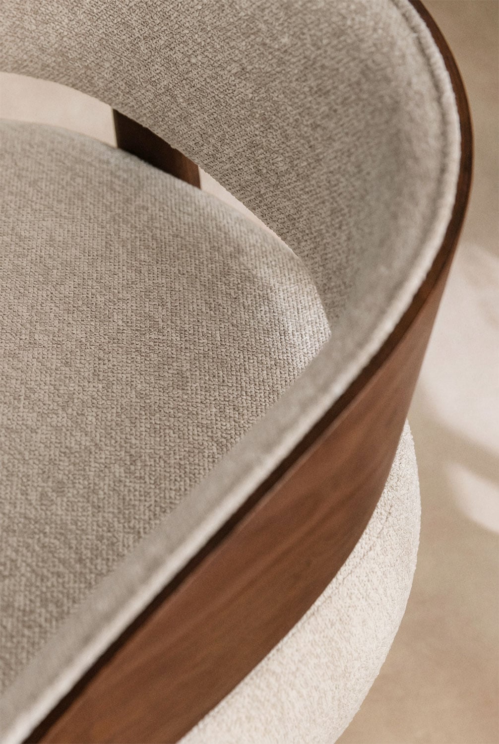 Sillón en madera de roble tapizado Olea , imagen de galer&iacute;a 2