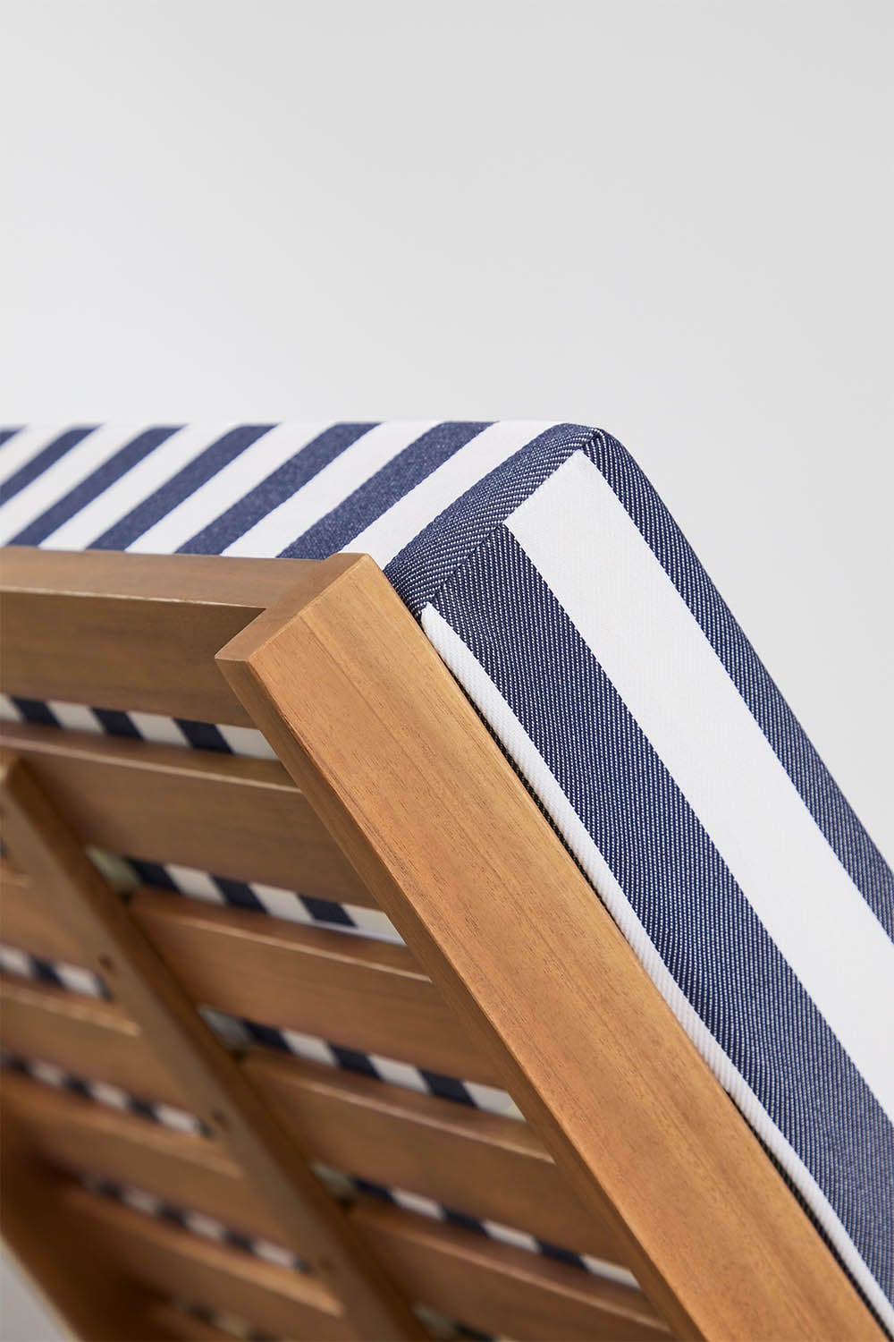 Pack de 2 tumbonas reclinables en madera de acacia Idaira, imagen de galer&iacute;a 4