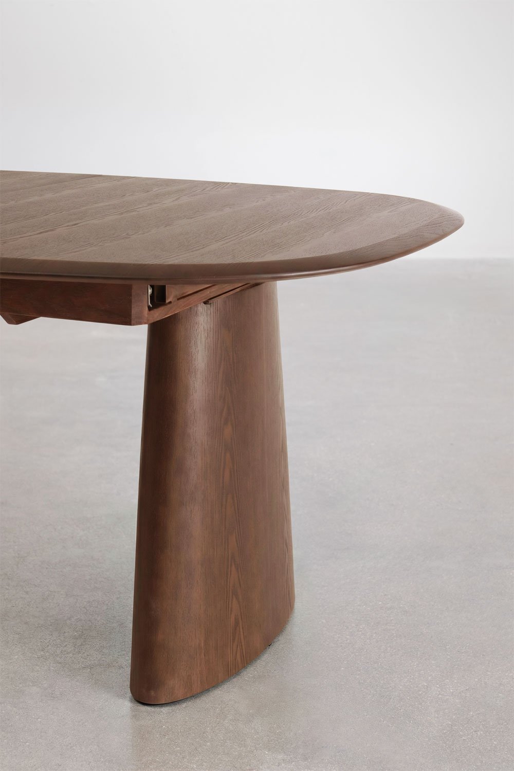 Mesa de comedor ovalada extensible en MDF y chapa de fresno Nuveta, imagen de galer&iacute;a 7