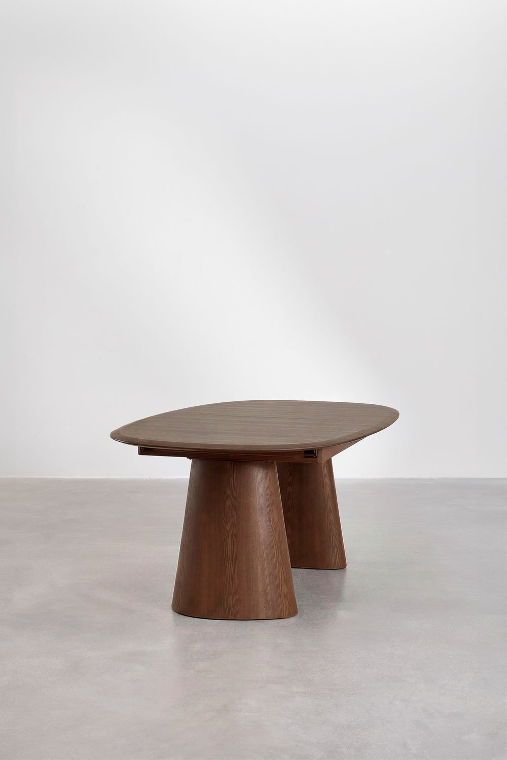 Mesa de comedor ovalada extensible en MDF y chapa de fresno Nuveta, imagen de galería 3