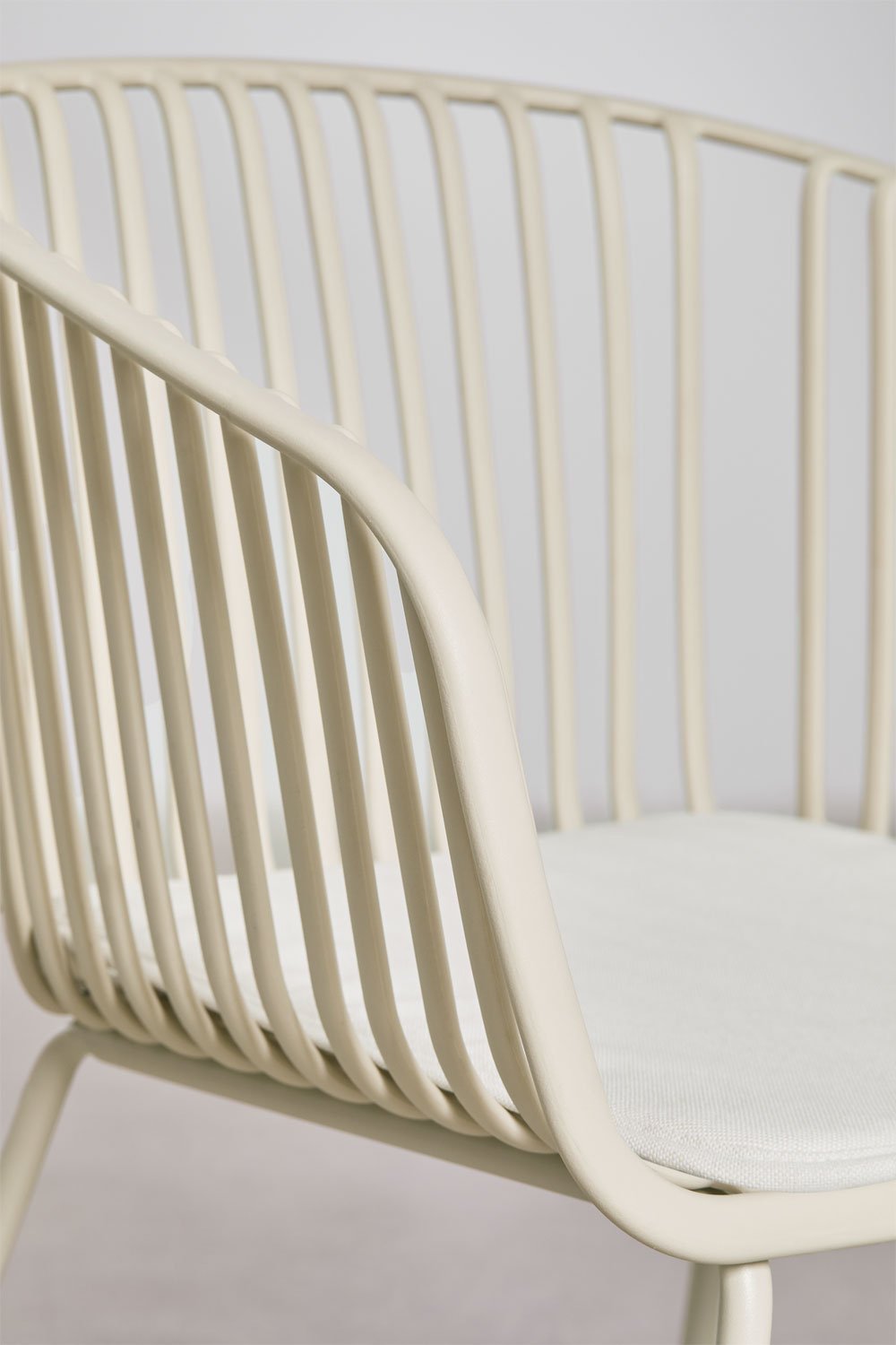 Silla de comedor con reposabrazos en acero y polipropileno Aradina, imagen de galer&iacute;a 5