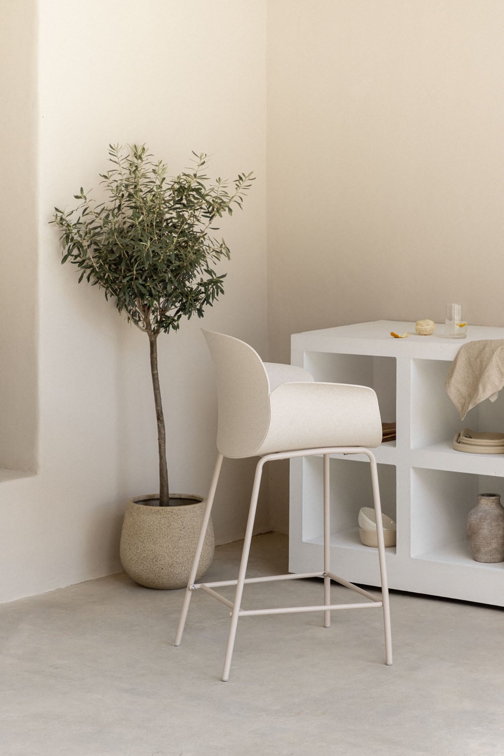 Taburete alto de jardín 75 cm en polipropileno y acero marrón moka Lynette, imagen de galer&iacute;a 7