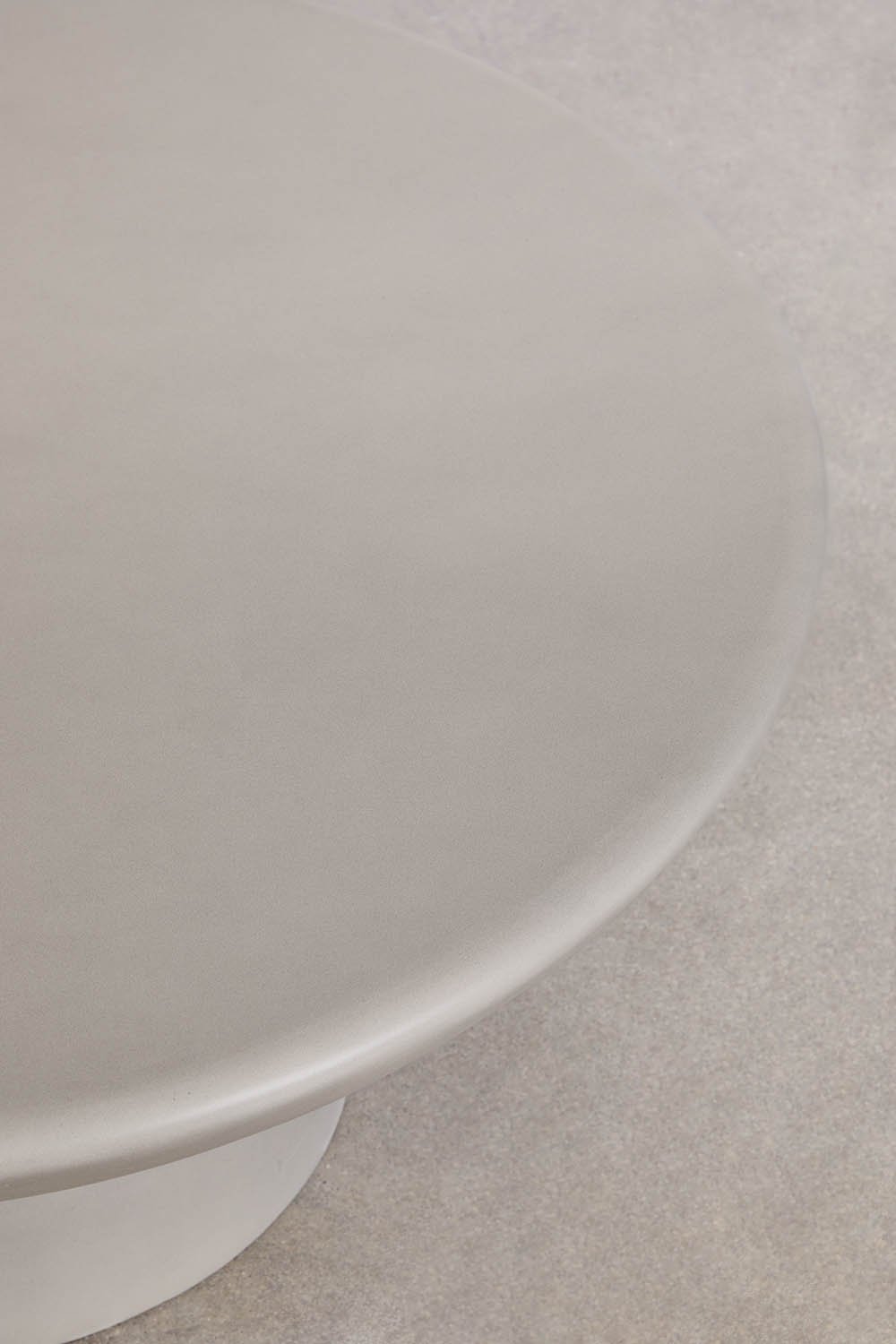 Mesa de centro para jardín redonda Ø70 cm en cemento Zenadia, imagen de galer&iacute;a 4