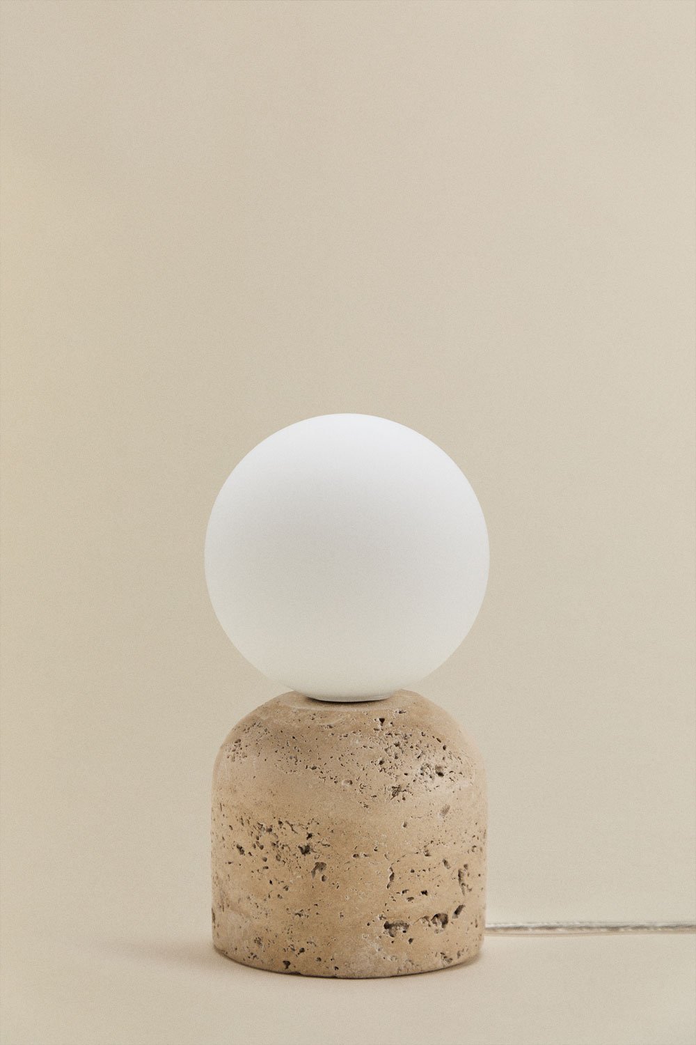 Lámpara de mesa en piedra natural Tumkur, imagen de galer&iacute;a 3