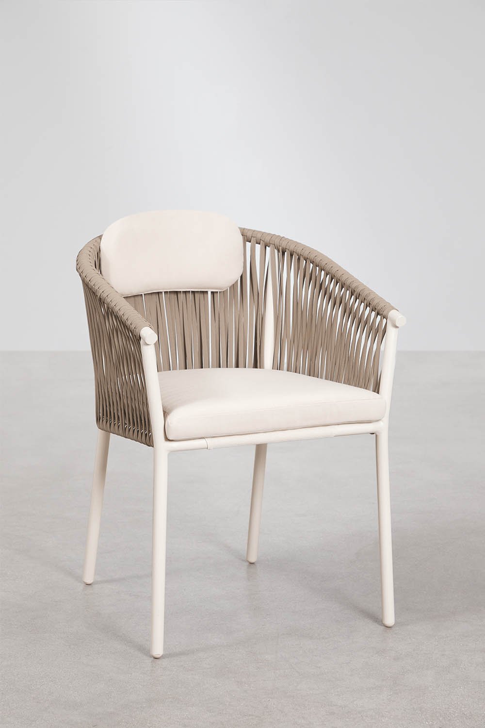 Silla de comedor apilable con reposabrazos en aluminio y cuerda trenzada Ondina, imagen de galer&iacute;a 1