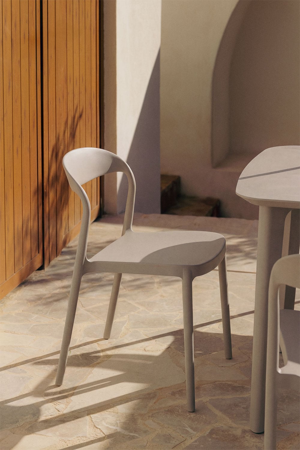 Silla de jardín apilable en polipropileno Brenza, imagen de galer&iacute;a 1